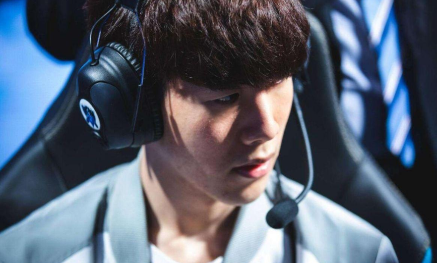 伴随鼓点与 伴随鼓点与